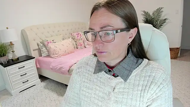 Vika73 online show from July 9, 2026, 11:42 am