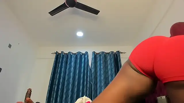 gorilaass online show from July 17, 2026, 5:04 am