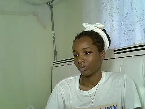 Snapshot of Sexy_vylsa chatting on July 14, 2026, 11:38 am Sexy vylsa online show from July 14, 2026, 11:38 am
