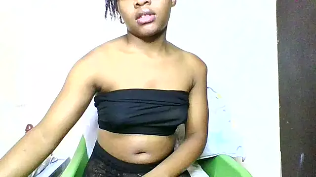 Snapshot of Swit-candy chatting on June 16, 2026, 2:55 am Swit-candy online show from June 16, 2026, 2:55 am