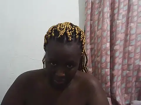 yummyqueen254 online show from July 14, 2026, 7:31 pm