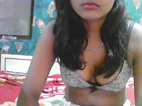Diana Penty online show from May 25, 2026, 6:39 pm