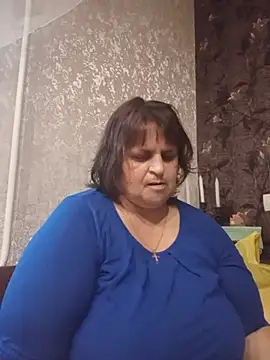 Snapshot of LisichkaOksana chatting on July 13, 2026, 5:45 pm LisichkaOksana online show from July 13, 2026, 5:45 pm