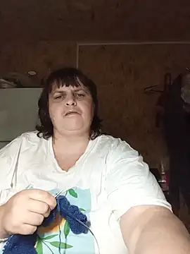 Snapshot of LisichkaOksana chatting on July 8, 2026, 8:31 pm LisichkaOksana online show from July 8, 2026, 8:31 pm