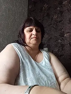Snapshot of LisichkaOksana chatting on June 2, 2026, 7:19 am LisichkaOksana online show from June 2, 2026, 7:19 am