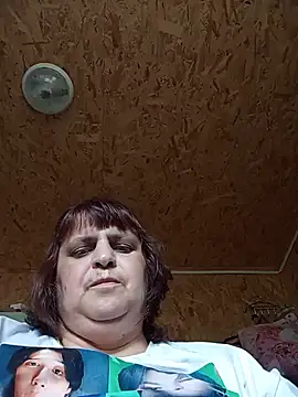 Snapshot of LisichkaOksana chatting on July 6, 2026, 8:54 am LisichkaOksana online show from July 6, 2026, 8:54 am