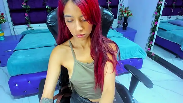 NinaaXXX  online show from May 25, 2026, 9:35 pm