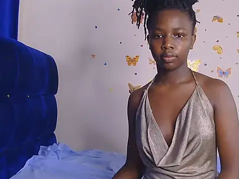 PinkCoochie02 online show from June 26, 2026, 4:07 am