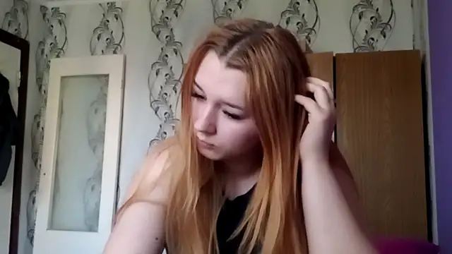 RaeannRoewe online show from May 26, 2026, 4:16 pm
