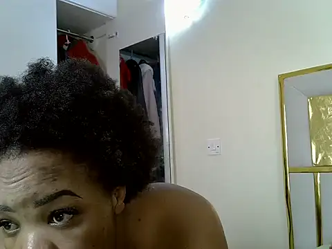 Snapshot of melody_vivv chatting on July 17, 2026, 9:45 pm melody vivv online show from July 17, 2026, 9:45 pm