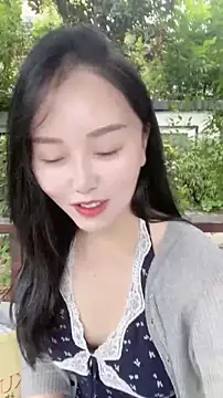 Snapshot of lylxili chatting on July 17, 2026, 6:43 am lylxili online show from July 17, 2026, 6:43 am