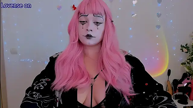 evilla brill  online show from May 25, 2026, 10:03 am