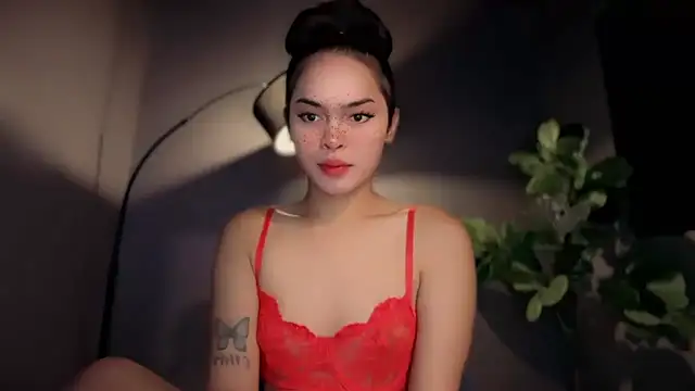 Snapshot of Amylaa chatting on July 9, 2026, 4:39 pm Amylaa online show from July 9, 2026, 4:39 pm