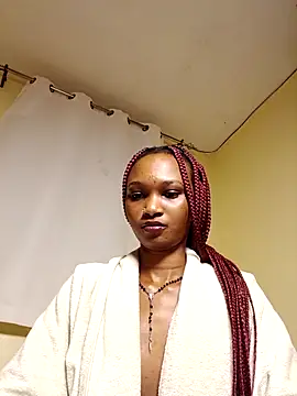 Snapshot of Sugarpie_ chatting on May 25, 2026, 2:44 am Sugarpie online show from May 25, 2026, 2:44 am