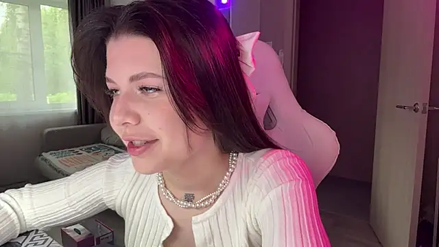 AirinRin online show from May 25, 2026, 12:37 pm