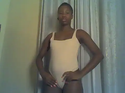 Cuteebony16 online show from May 28, 2026, 6:14 pm
