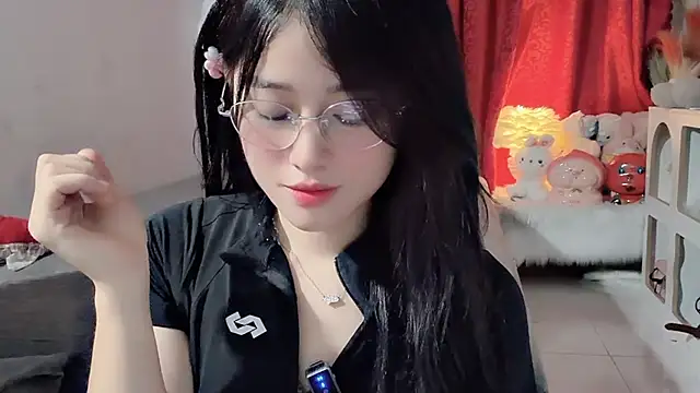 Bee-Cherry online show from May 24, 2026, 6:13 am