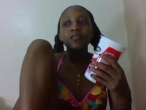 Snapshot of vinsishly chatting on June 18, 2026, 4:45 pm vinsishly online show from June 18, 2026, 4:45 pm