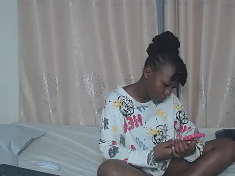 VexxieXO online show from May 25, 2026, 6:39 pm
