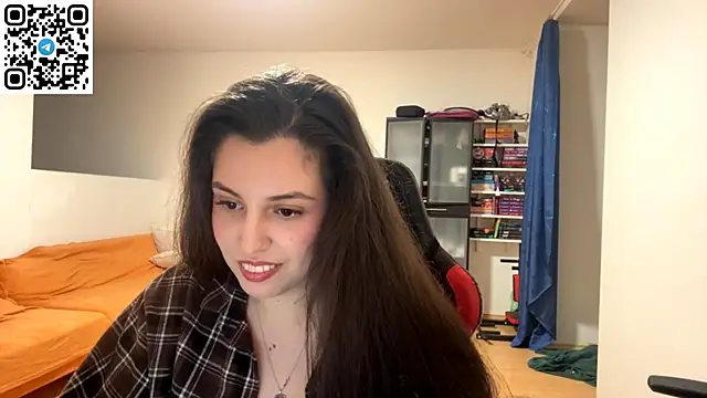 SweetFenomen67 online show from May 20, 2026, 9:12 pm