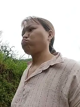 Snapshot of lya_sexyy chatting on June 18, 2026, 1:48 am lya sexyy online show from June 18, 2026, 1:48 am