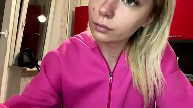 KimberliBaskerville online show from July 17, 2026, 8:17 pm
