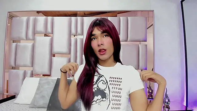 MiaBuny online show from May 29, 2026, 12:11 pm