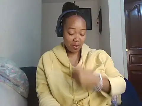 Snapshot of atara_seren chatting on July 15, 2026, 8:16 pm atara seren online show from July 15, 2026, 8:16 pm
