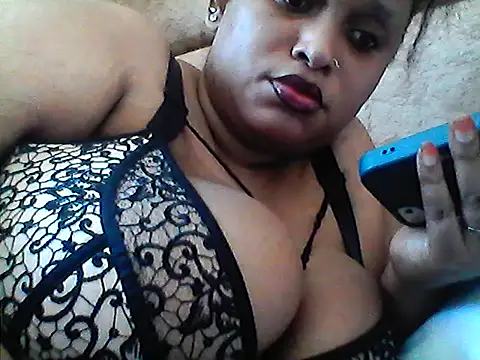 Pretty sandrah online show from May 21, 2026, 12:24 pm