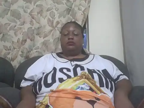 Snapshot of fat_ebonyqueen chatting on July 15, 2026, 6:04 pm fat ebonyqueen online show from July 15, 2026, 6:04 pm