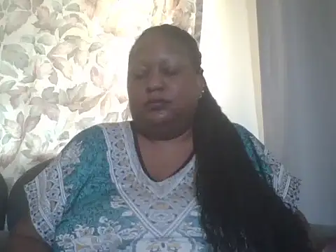 Snapshot of fat_ebonyqueen chatting on July 16, 2026, 6:32 am fat ebonyqueen online show from July 16, 2026, 6:32 am