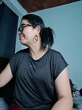 Snapshot of Scarlett_Valnyx chatting on June 1, 2026, 1:11 pm Scarlett Valnyx online show from June 1, 2026, 1:11 pm