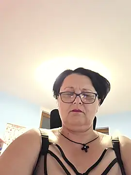 Snapshot of Diana_Diafan chatting on May 27, 2026, 6:48 pm Diana Diafan online show from May 27, 2026, 6:48 pm