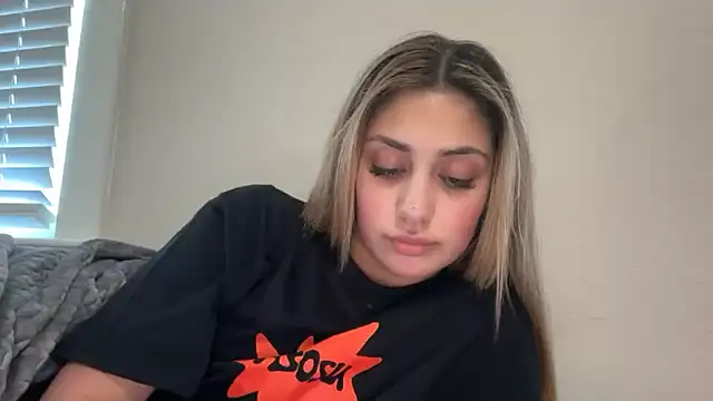 Badbihdani18 online show from June 4, 2026, 2:05 am