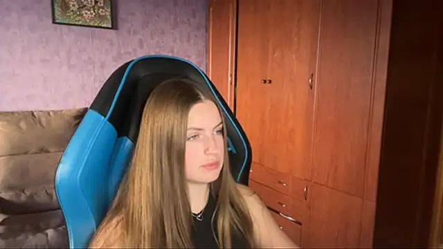 SilkSinner  online show from June 1, 2026, 4:17 pm