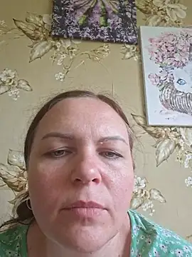 Snapshot of Meri_a chatting on July 20, 2026, 9:27 am Meri a online show from July 20, 2026, 9:27 am