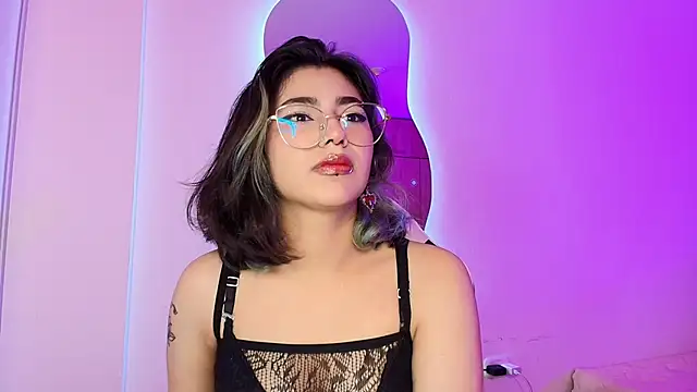 Snapshot of Alejaa_storm chatting on June 2, 2026, 12:49 pm Alejaa storm online show from June 2, 2026, 12:49 pm