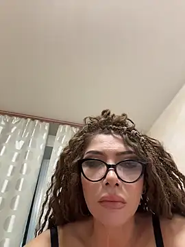 JessicaNichols  online show from May 30, 2026, 2:01 pm