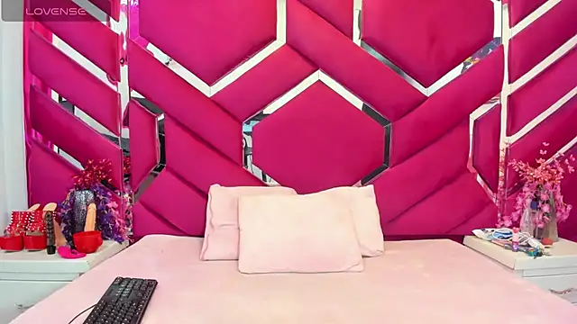 Emmy Sweet 69 online show from July 15, 2026, 1:29 pm