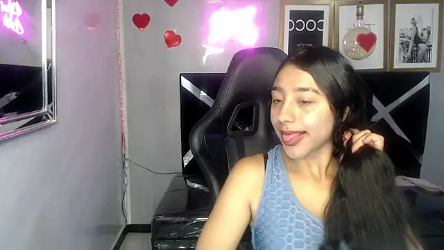 Snapshot of Arimeraki_v chatting on May 31, 2026, 3:12 am Arimeraki v online show from May 31, 2026, 3:12 am