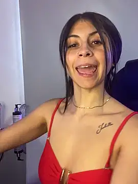 Snapshot of Majo_jones chatting on May 30, 2026, 5:29 pm Majo jones online show from May 30, 2026, 5:29 pm