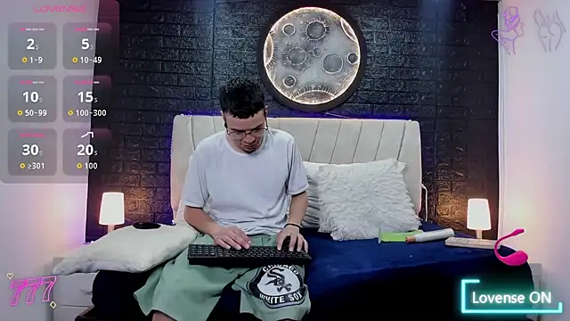  engel and dimy  online show from May 25, 2026, 8:07 pm