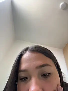 Snapshot of bellaroch chatting on June 4, 2026, 5:39 pm bellaroch online show from June 4, 2026, 5:39 pm