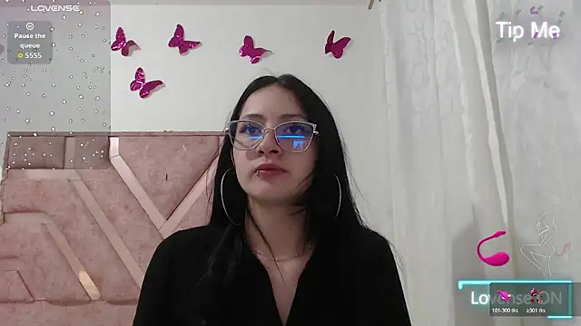 Snapshot of Angel-Hott_ chatting on July 2, 2026, 4:07 am Angel-Hott online show from July 2, 2026, 4:07 am