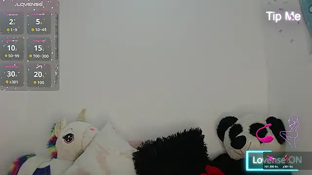 Snapshot of Angel-Hott_ chatting on August 4, 2026, 3:55 am Angel-Hott online show from August 4, 2026, 3:55 am