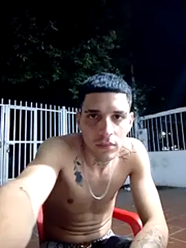 Snapshot of boy_max_latin chatting on July 15, 2026, 1:34 am boy max latin online show from July 15, 2026, 1:34 am