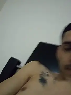 Snapshot of boy_max_latin chatting on July 11, 2026, 4:35 am boy max latin online show from July 11, 2026, 4:35 am