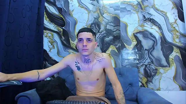 Snapshot of boy_max_latin chatting on July 8, 2026, 3:19 am boy max latin online show from July 8, 2026, 3:19 am