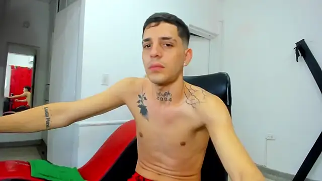 Snapshot of boy_max_latin chatting on June 7, 2026, 10:26 pm boy max latin online show from June 7, 2026, 10:26 pm