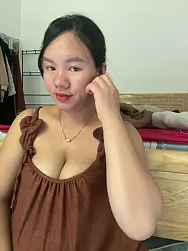 Snapshot of Suki-love chatting on July 14, 2026, 5:45 am Suki-love online show from July 14, 2026, 5:45 am